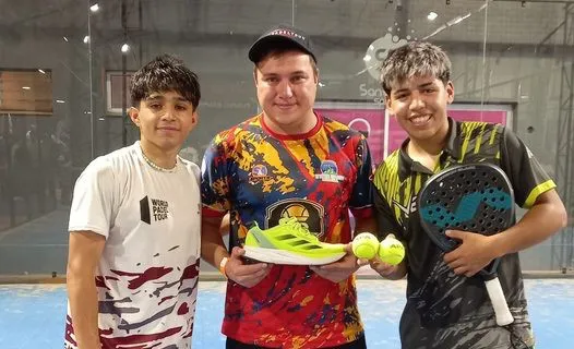Campeones de Padel - 00