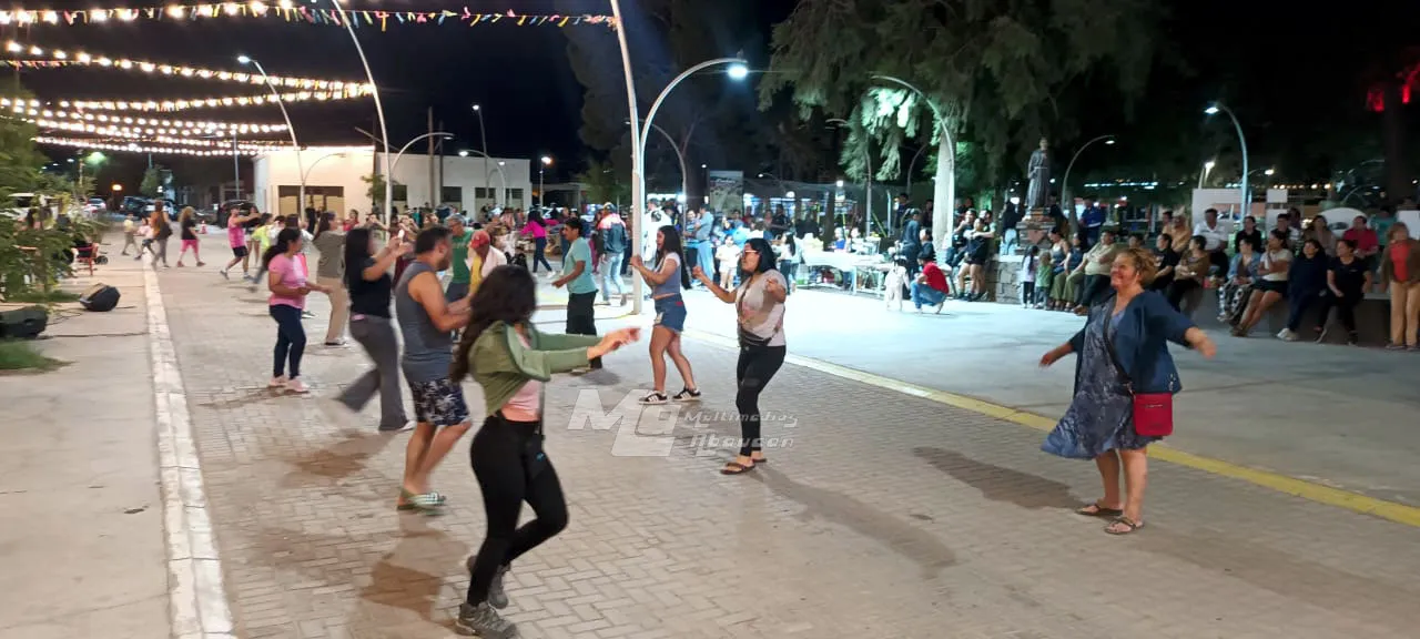 Afluencia Turistica Fin de Semana Largo - 01