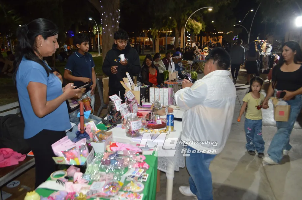 Feria en la Plaza de Fiambala - 01