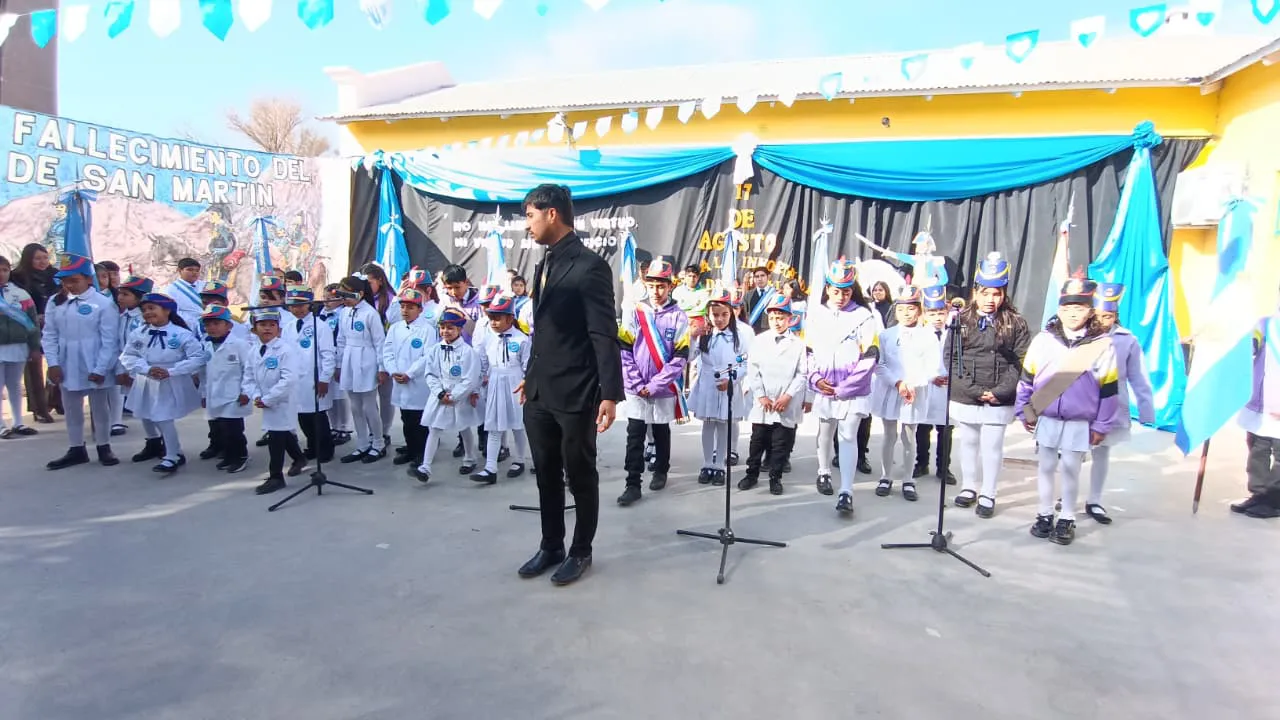 Acto 17 de agosto barrio San Pedro - (21)