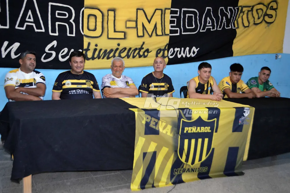 Presentacion del equipo de Peñarol - 02