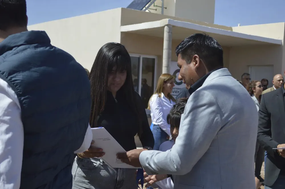 Entrega de Viviendas - 05