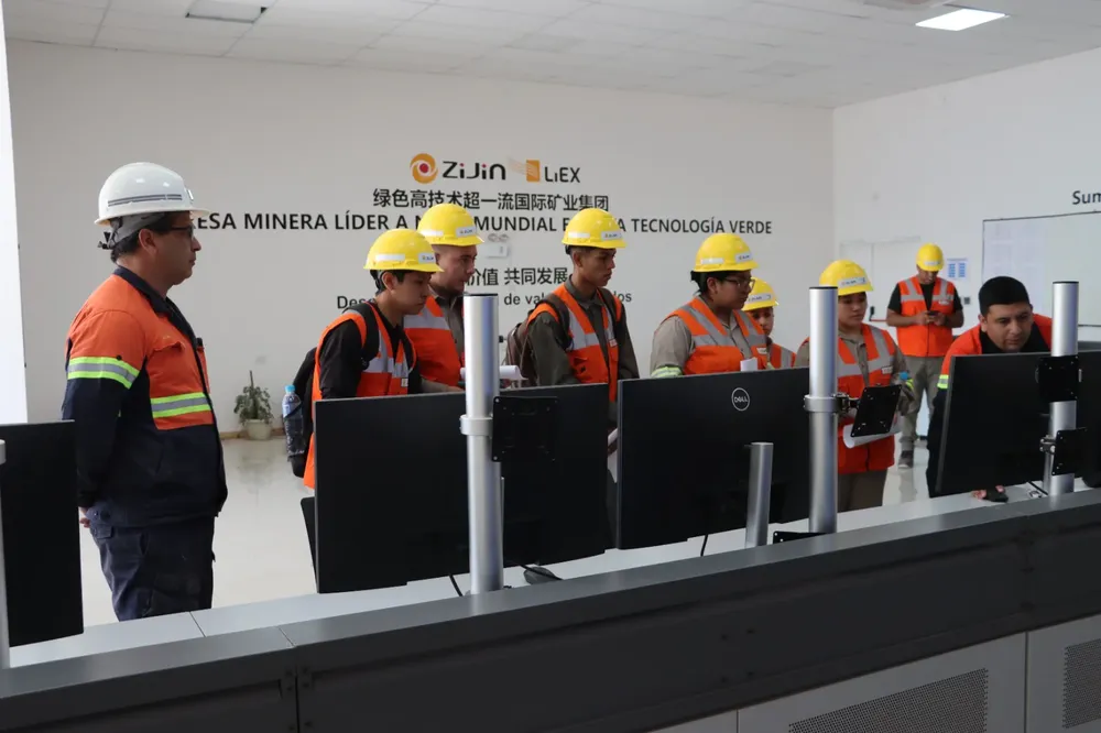 Estudiantes del IESF en Zijin - Liex - 03