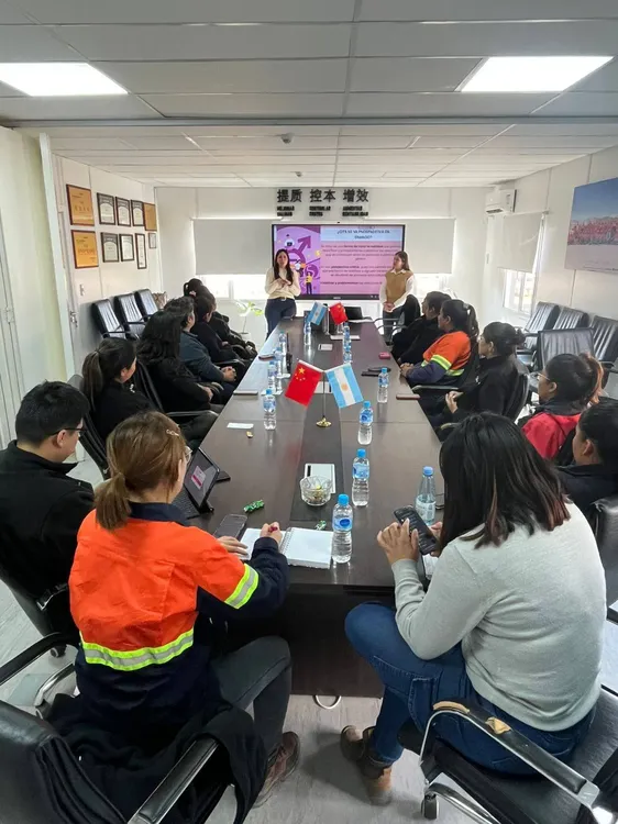 Taller Zijin-Liex - Municipalidad - 01