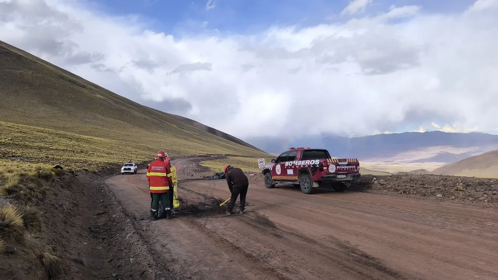 Trabajos de Bomberos en la Cordillera - 02