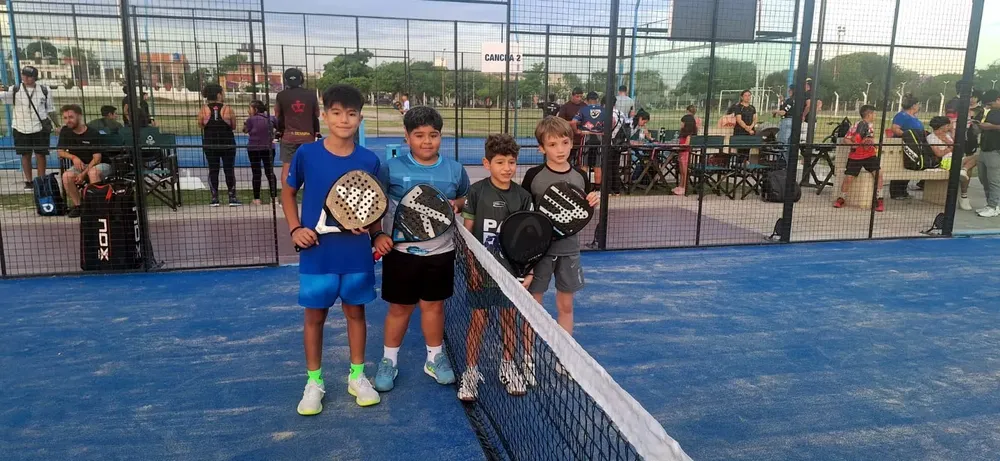 Campeones de Padel - 02