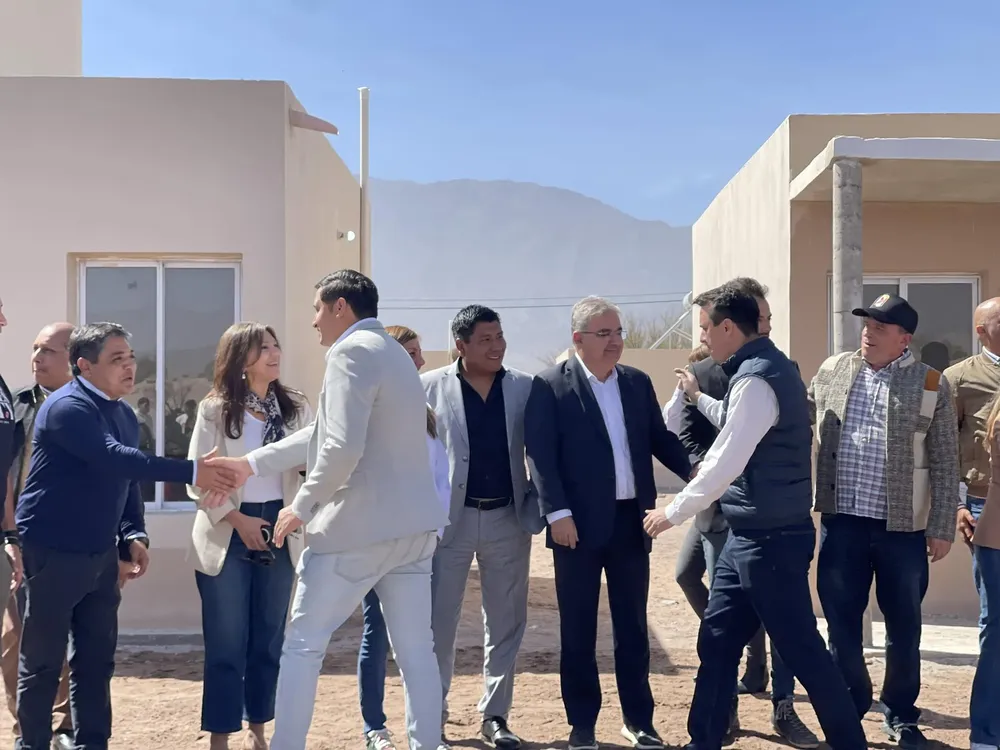 Entrega de Viviendas - 12