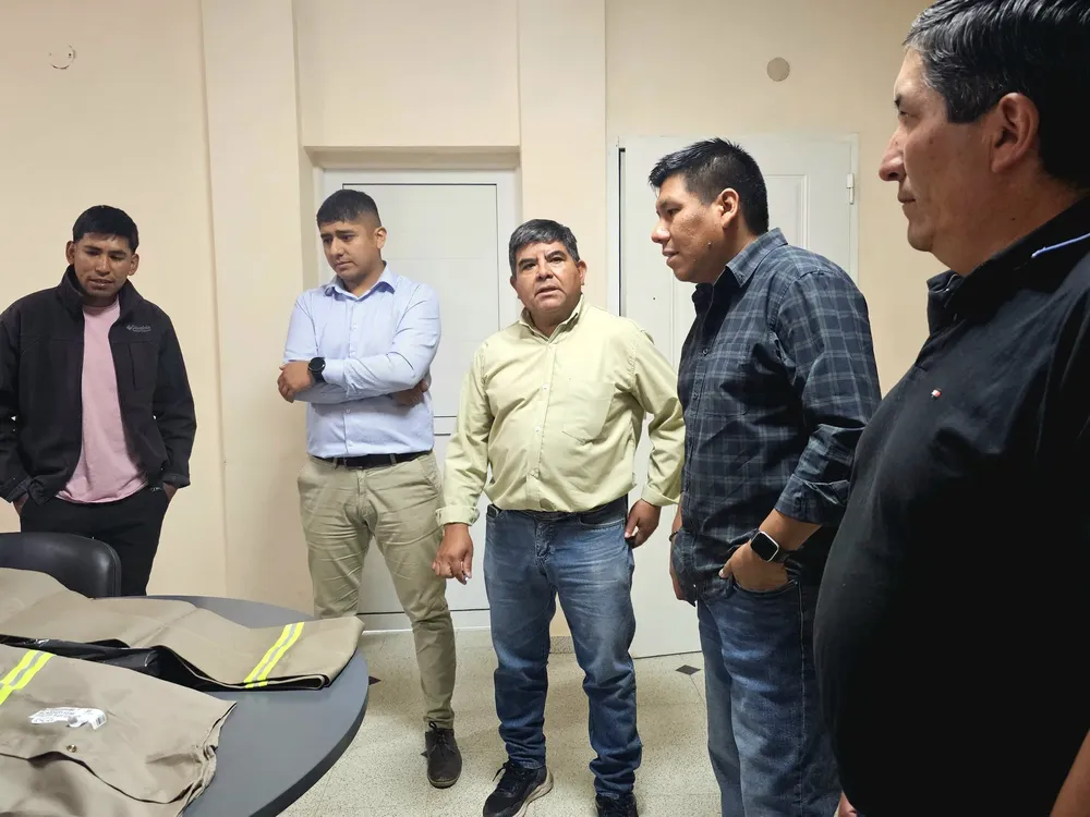 Indumentaria para municipales del norte - 03