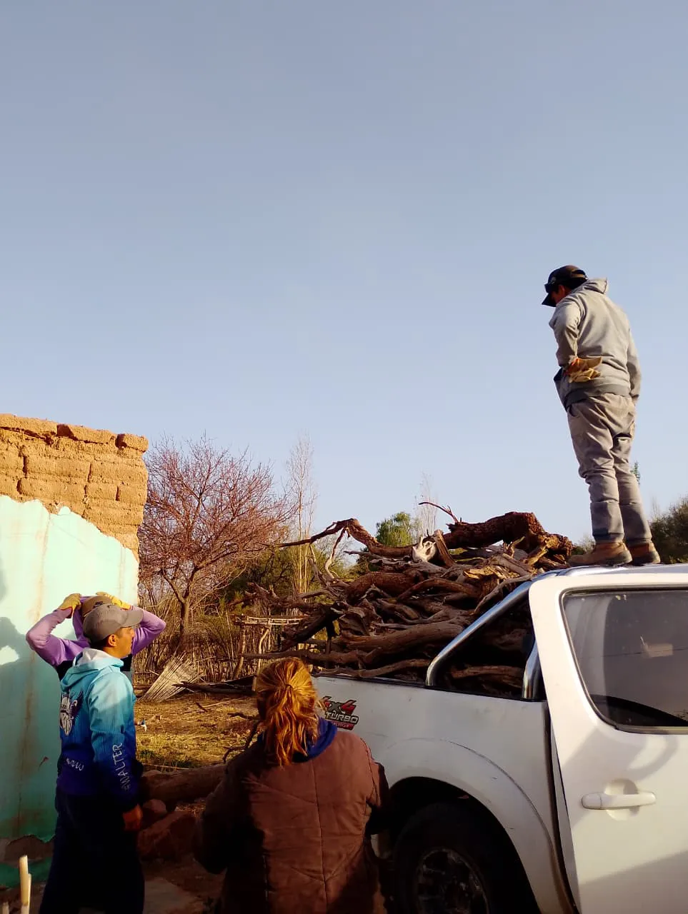 Entrega de Leña Palo Blanco - 02