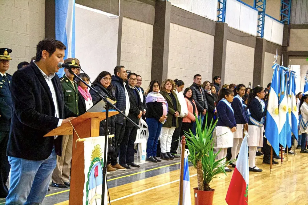 Acto Jura de la Constitucion Tinogasta - 00