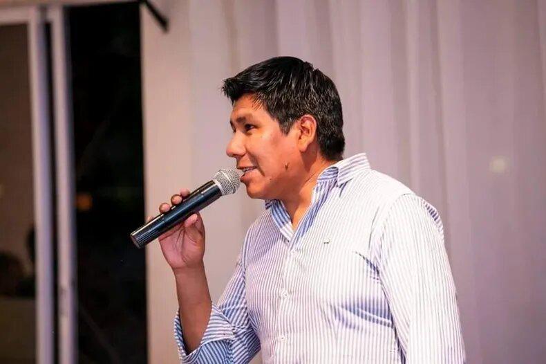 Raul Usqueda - 03
