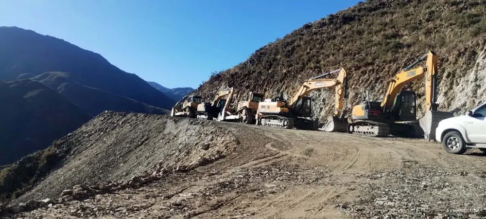 Camino de Chuquisaca - El Peñon - 02