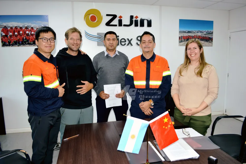 Firma de Acuerdos - Zijin - Liex - 15
