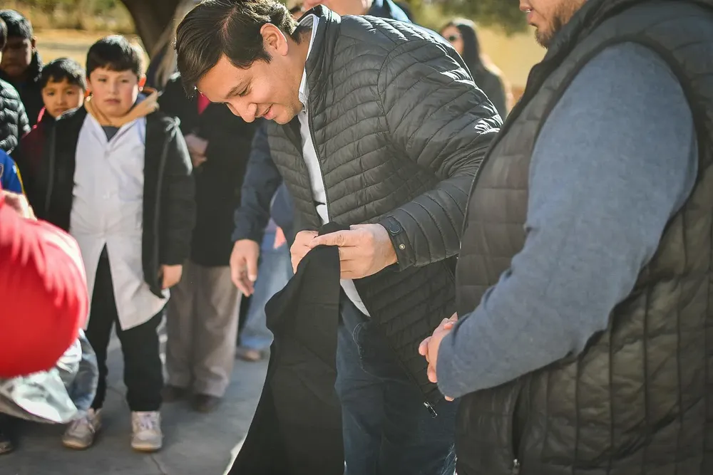 Entrega de Abrigos - 02