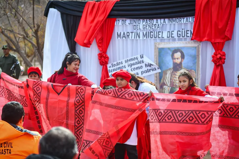 Acto de Guemes en Tinogasta - 05