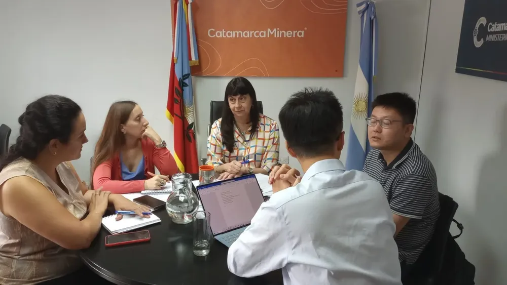 Reunion Zijin - Liex con Ministra de Mineria - 02