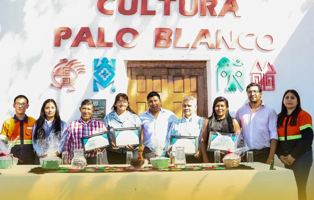 Homenaje a Veterenos de Malvinas Palo Blanco - 00
