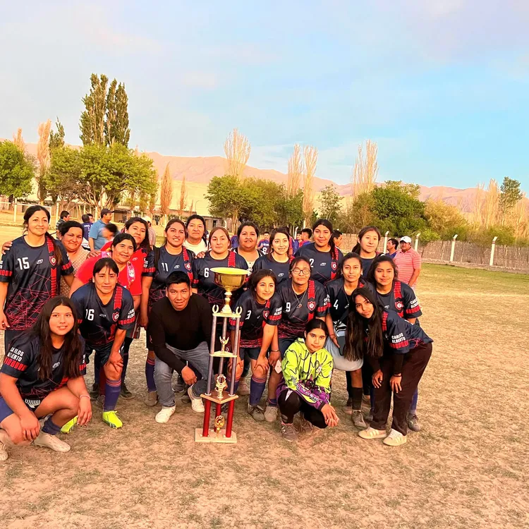 Copa 12 de Octubre en Medanitos - 04