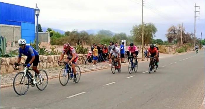 Competencia de Ciclismo - 00