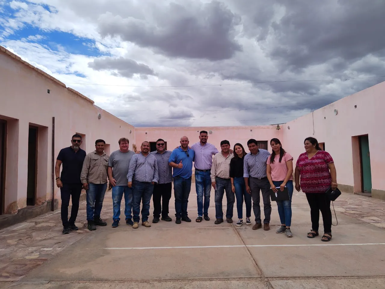 Refaccion Escuela 63 Los Nacimientos - 01