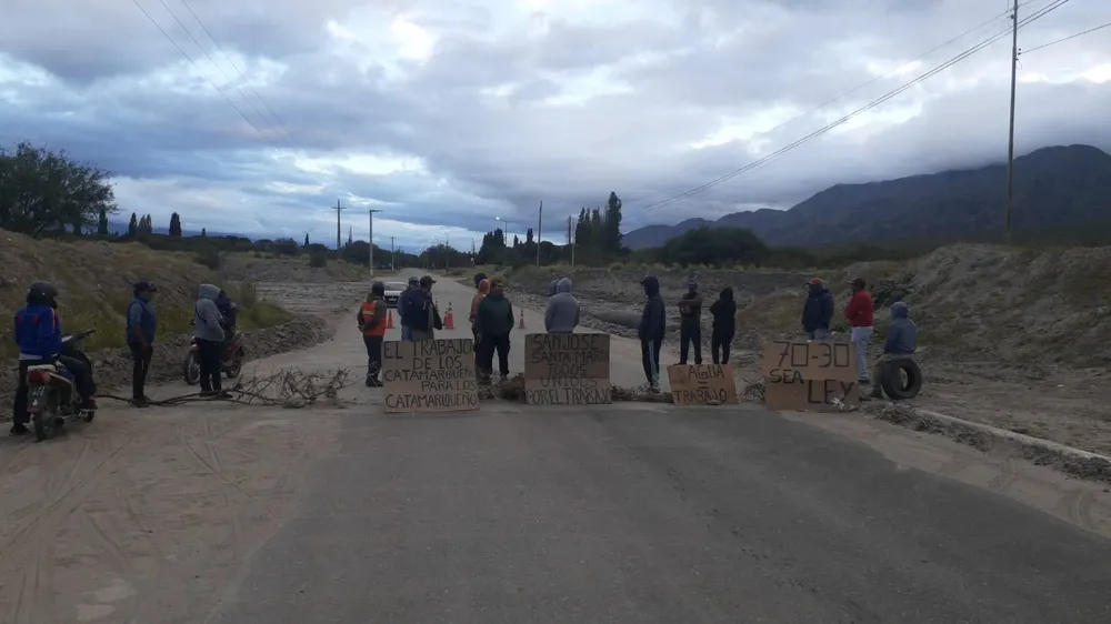 Corte de Ruta Santa Maria