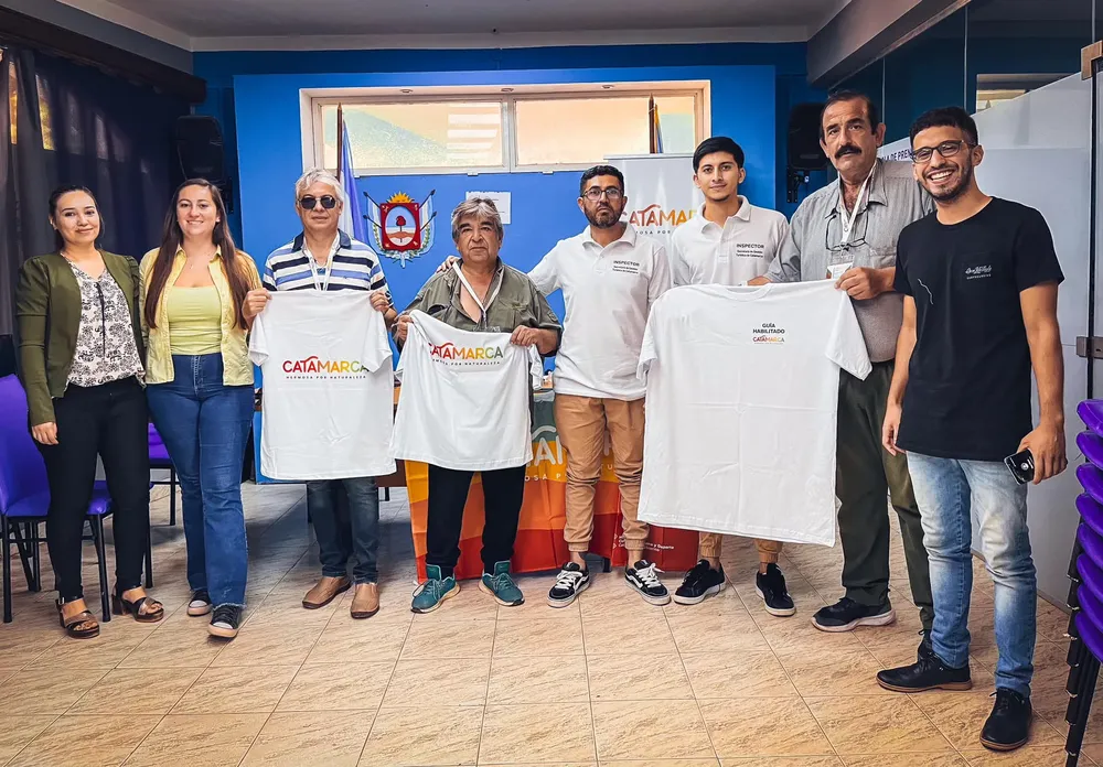 Nuevos Guias Turisticos en Tinogasta - 01