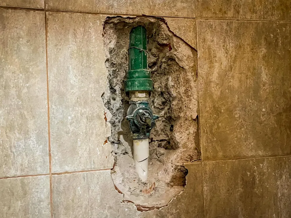 Baños Publicos Plaza Tinogasta - 03