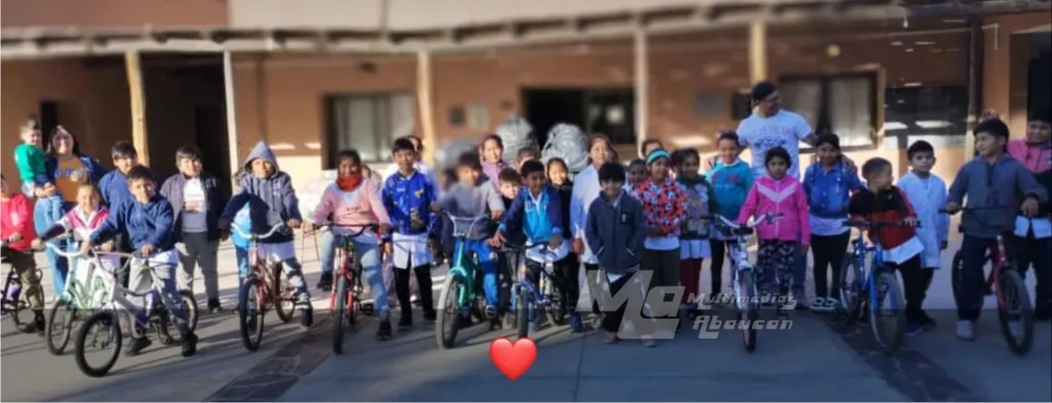 Donacion de Bicicletas en Taton - 04