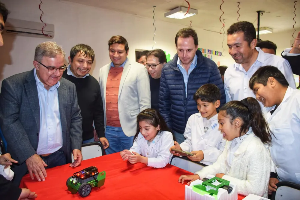 Aulas del Futuro Tinogasta - 09