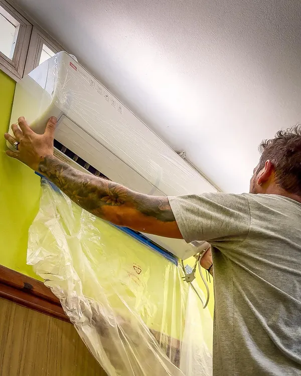 Aires acondicionados en Hospital de Tinogasta - 01