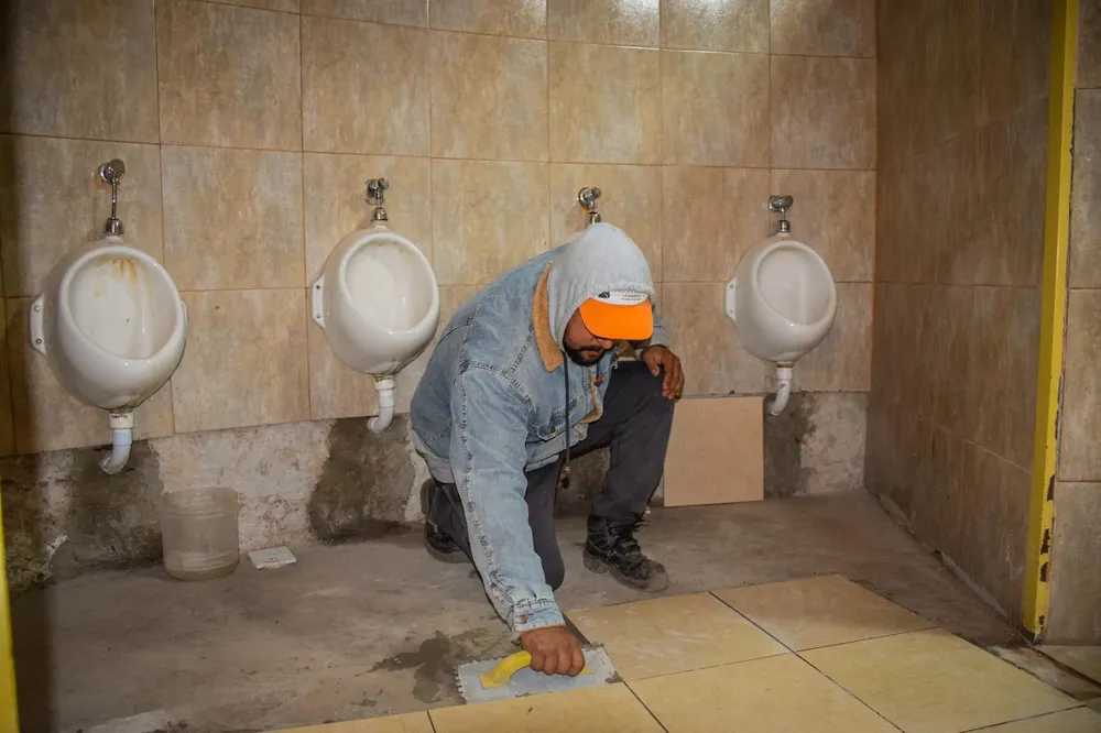 Baños Publicos Plaza Tinogasta - 04