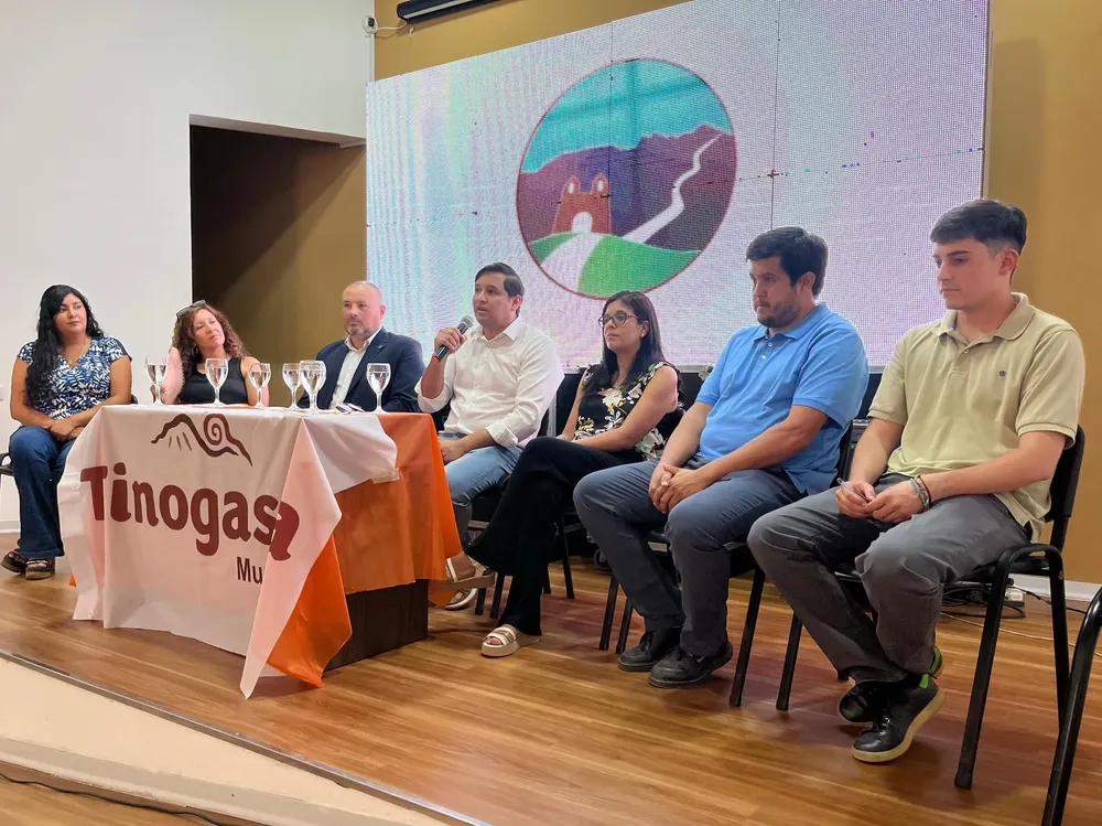 Presentacion Carrera de Abogacia - 02