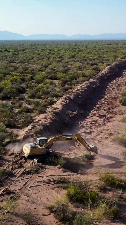 Defensas Oeste de Tinogasta - 01
