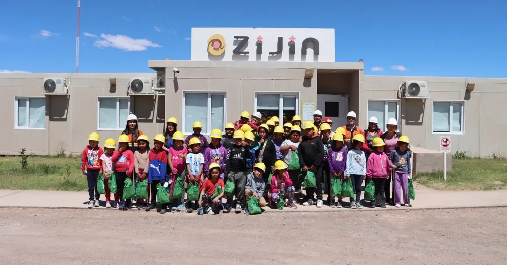 Alumnos de Taton en Zijin-Liex - 01