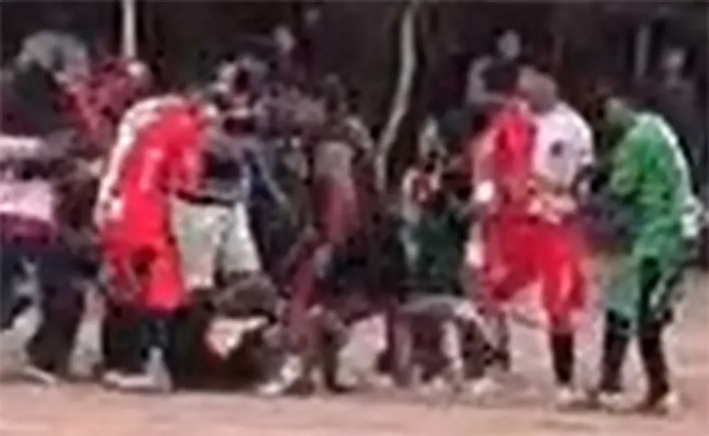 Disturbios en Palo Blanco - 04