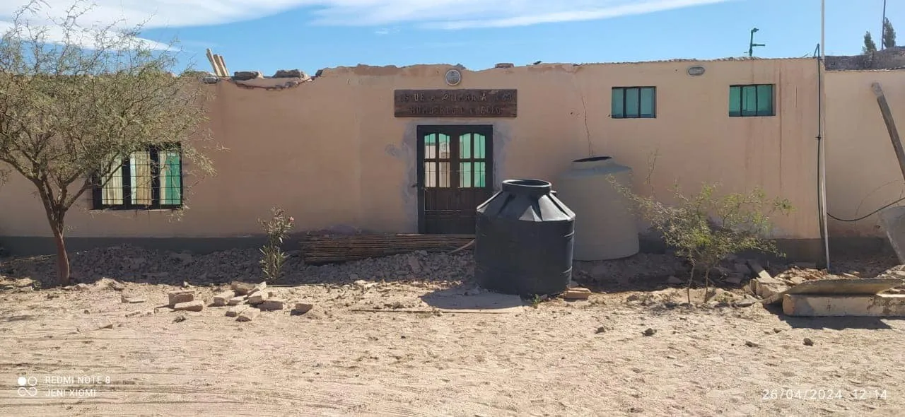 Escuela de Los Nacimientos - 01