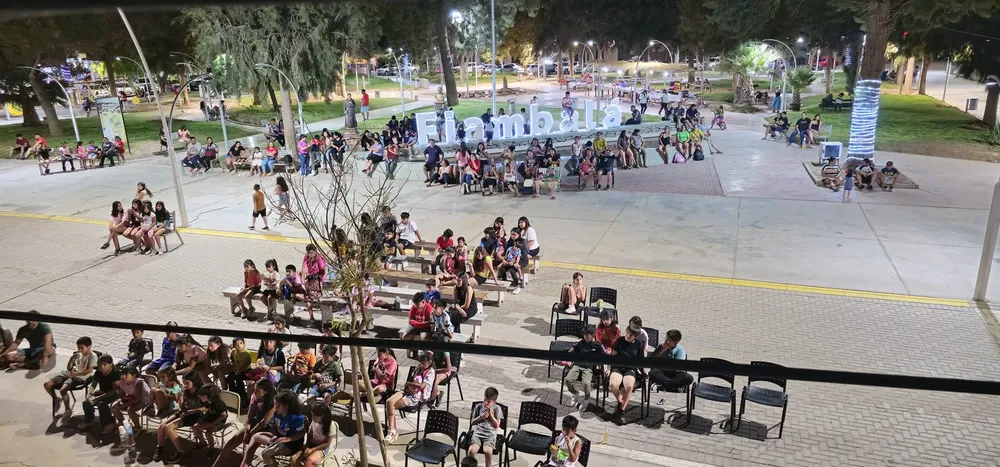 Cine Pantalla Gigante - 02