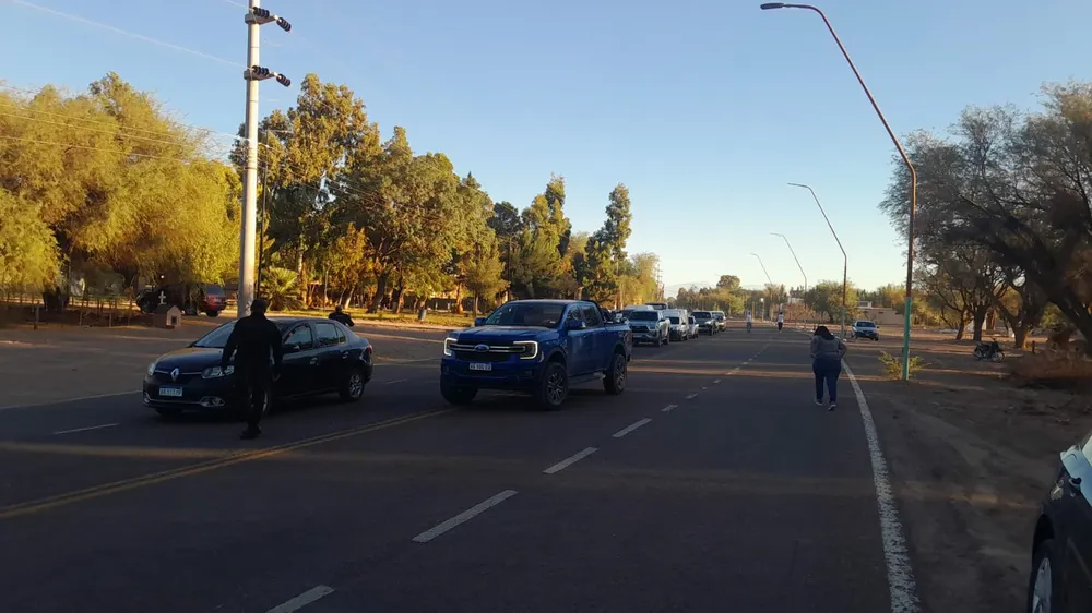 Corte de Ruta Docente Fiambala - 04