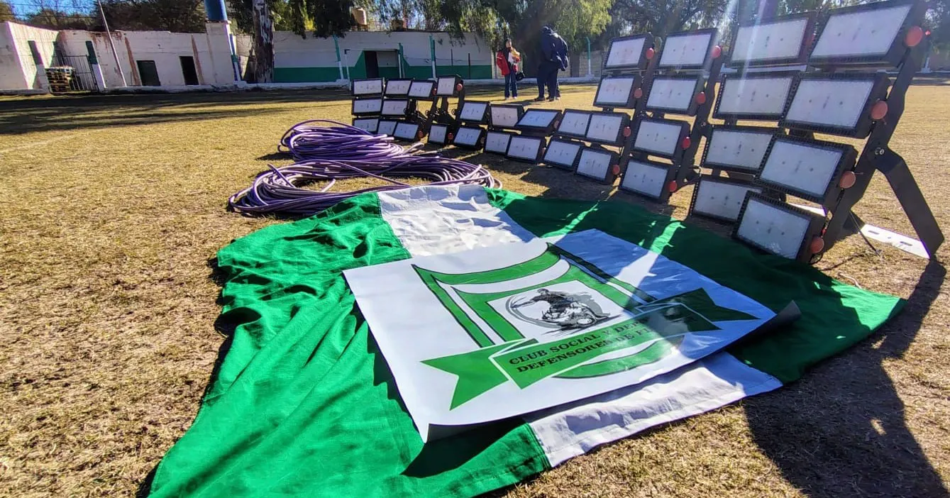 Nueva Iluminacion Club Defensores - 03