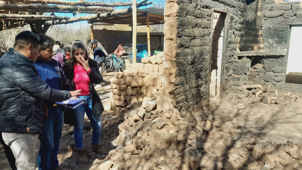 Visita Casa Incendiada Palo Blanco - 01