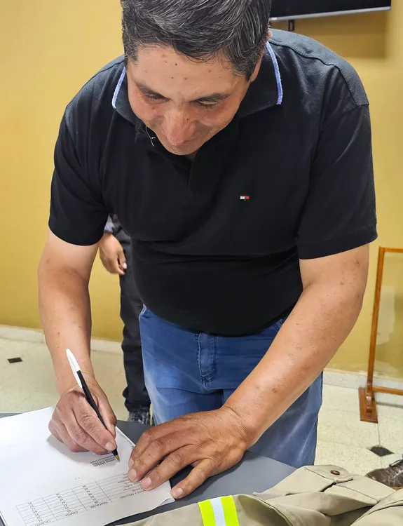 Indumentaria para municipales del norte - 06