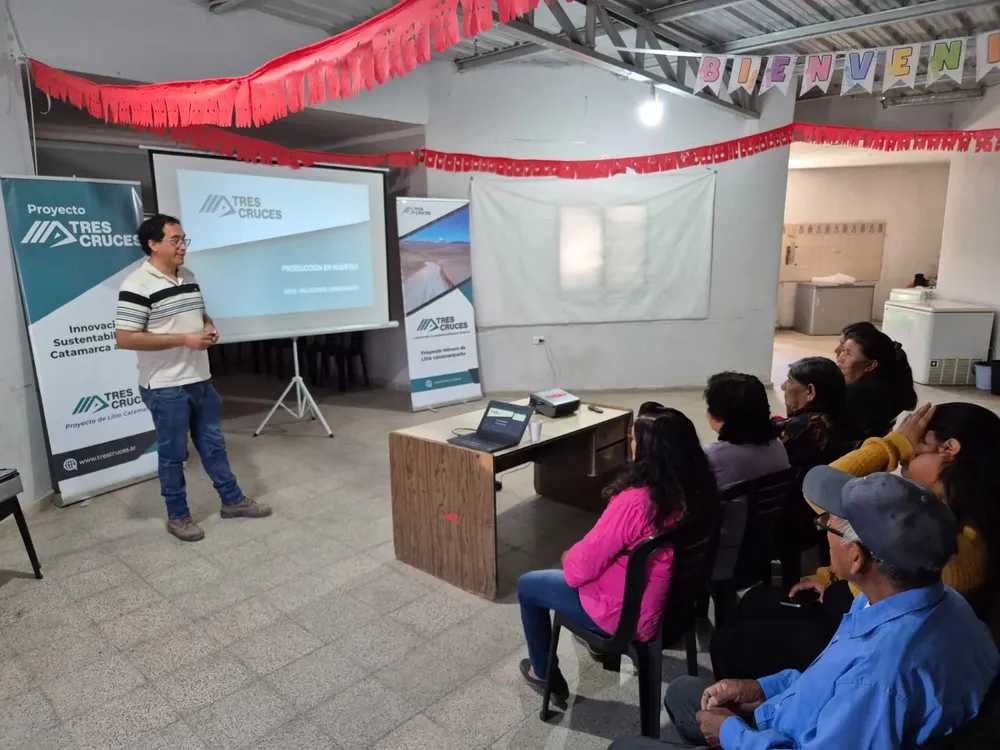 Tres Cruces en Antinaco y Punta del Agua - 03