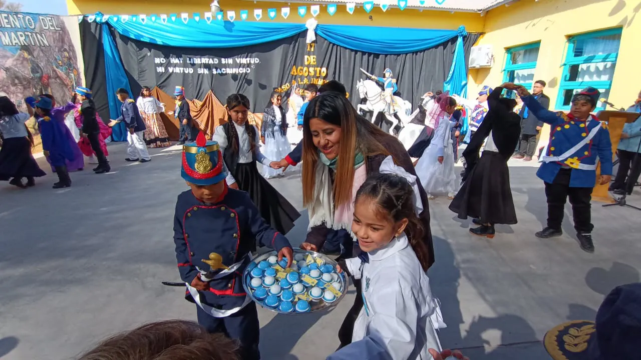 Acto 17 de agosto barrio San Pedro - (34)