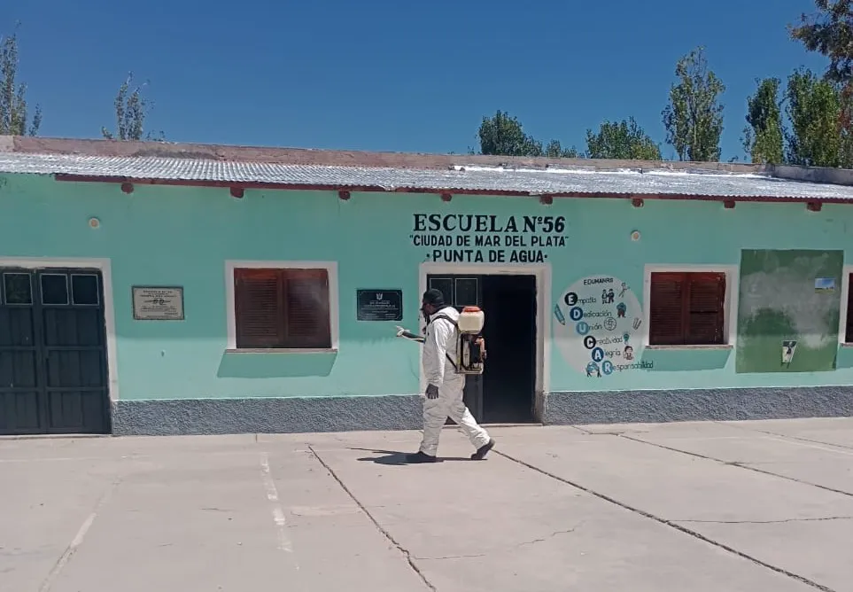 Fumigacion en escuelas de Fiambala - 03