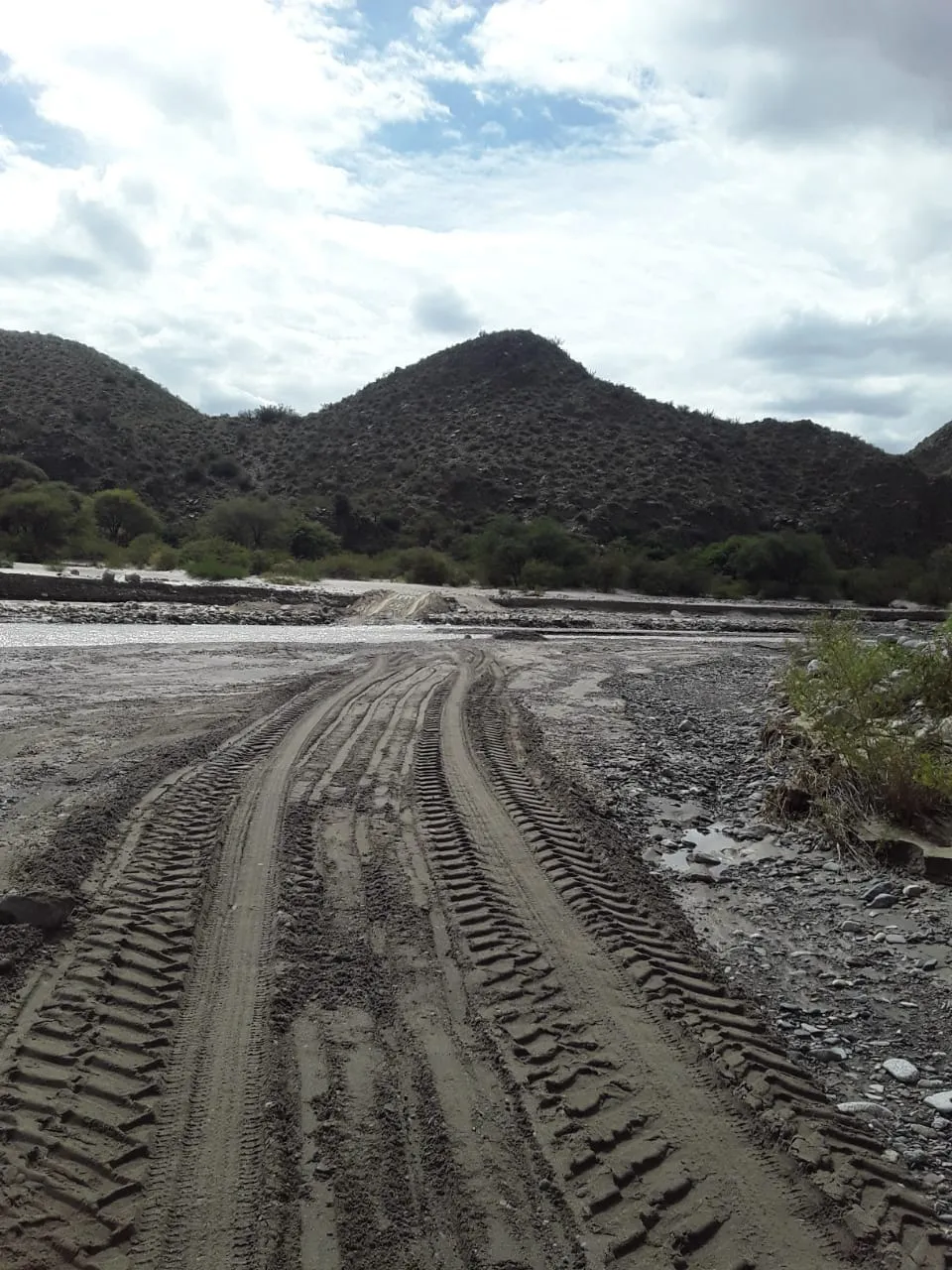 Mejoras en caminos del norte de Fiambala - 01