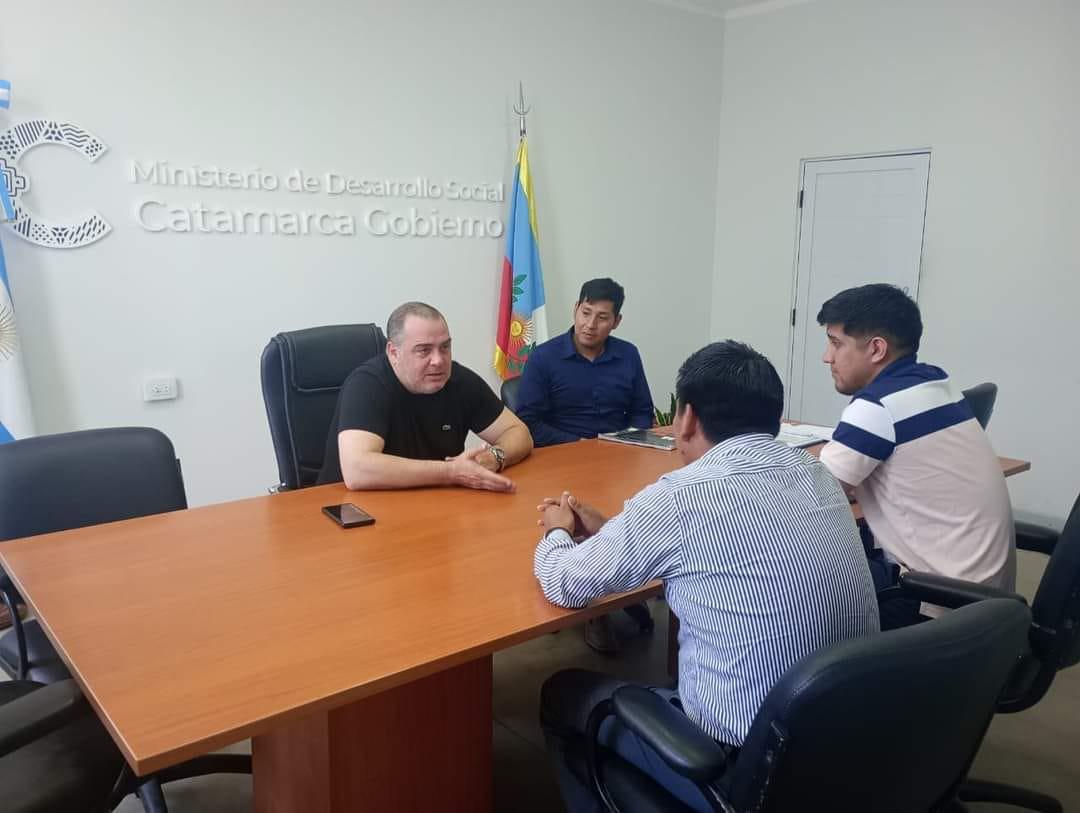 Reunion con el Ministro de Desarrollo Social - 02